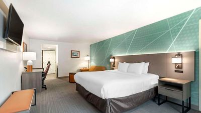 Comfort Inn & Suites Lake George