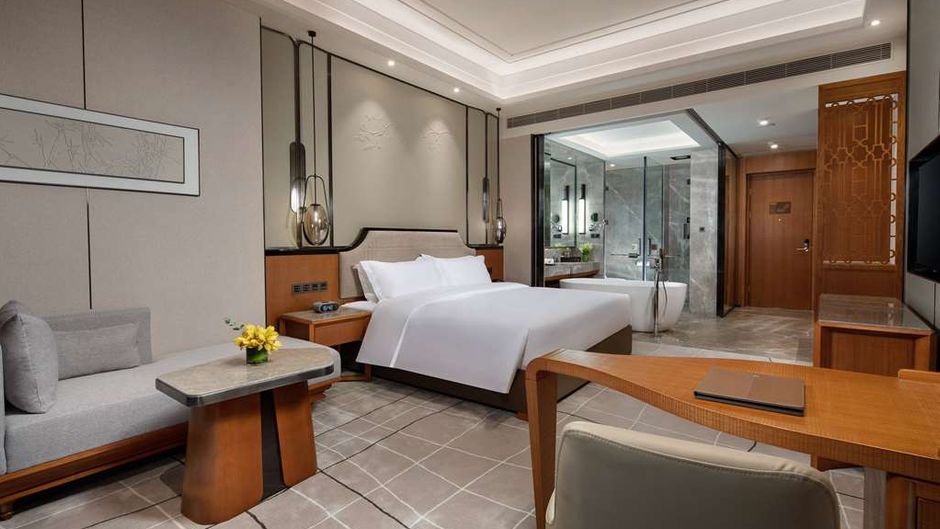 Wyndham Xinyi Lotus Lake Room