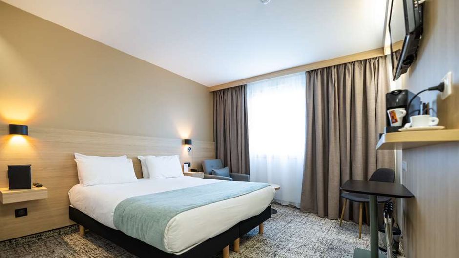 Sure Hotel by Best Western Bordeaux Lac Room