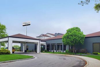 Sonesta Select Overland Park