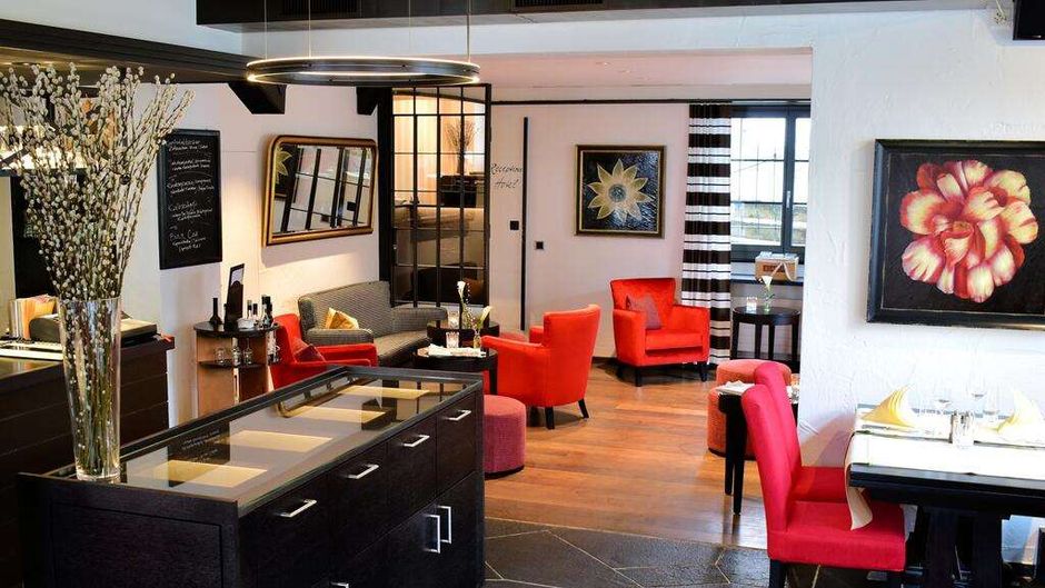 Romantik Hotel & Taverne Schwan Horgen Lobby