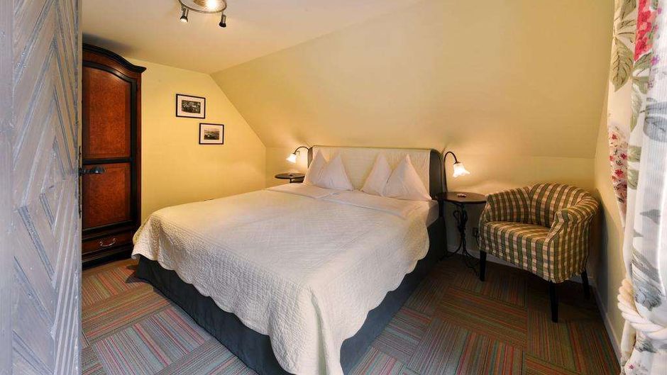 Romantik Hotel & Taverne Schwan Horgen Room