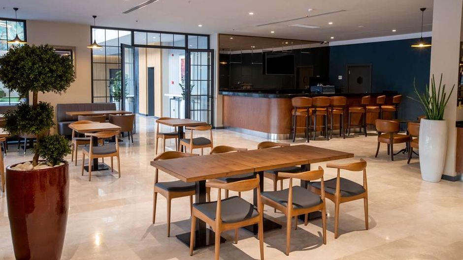 Ramada by Wyndham Izmir Aliaga Restaurant