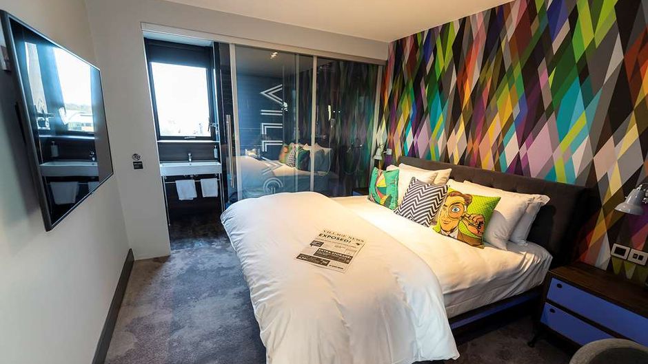 Village Hotel Southampton Eastleigh Room