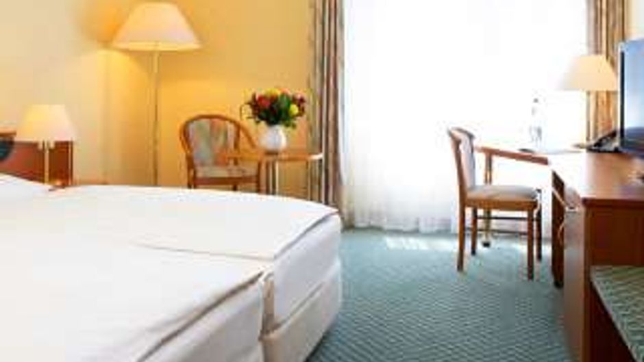 Victor's Residenz-Hotel Gera Room
