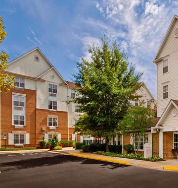 Sonesta Simply Suites Falls Church