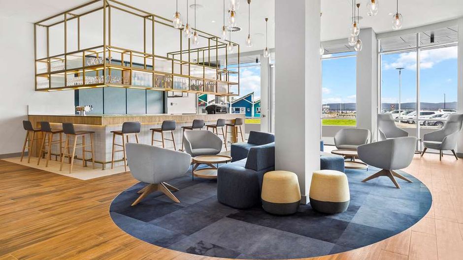 Hilton Garden Inn Albany Lobby