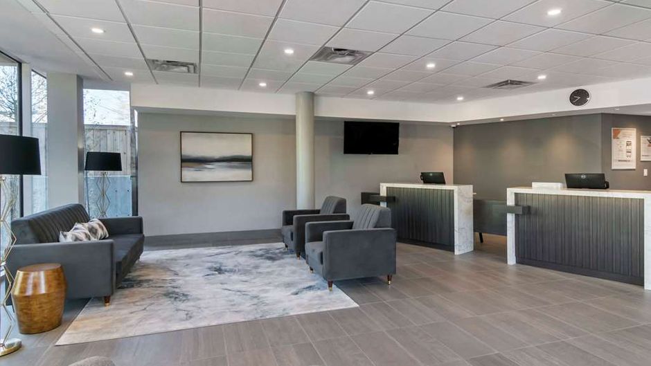 Quality Inn Lobby