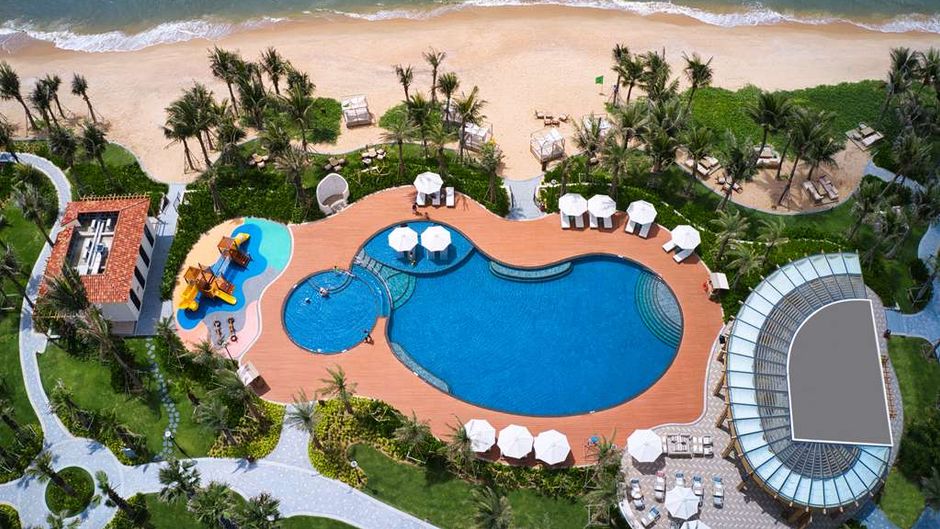 Radisson Resort Phan Thiet Pool