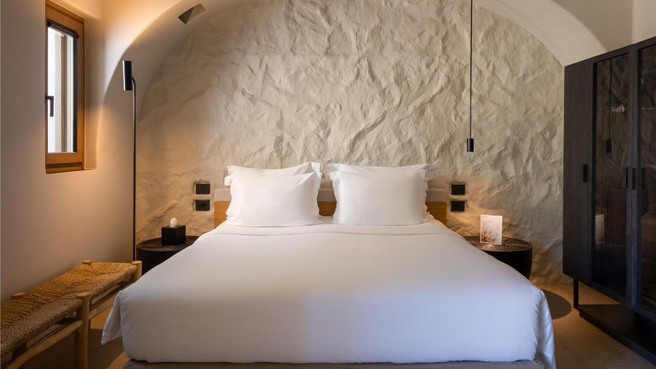 Radisson Blu Zaffron Resort Santorini Suite