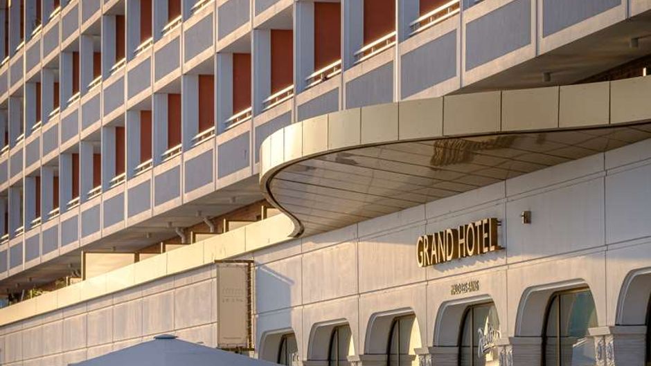 Radisson Blu Grand Hotel & Spa Exterior