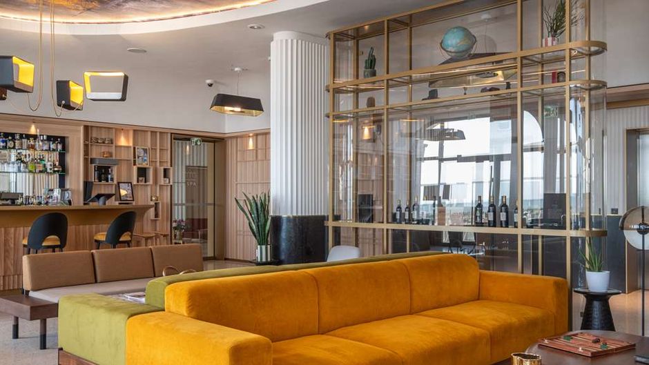 Radisson Blu Grand Hotel & Spa Lobby