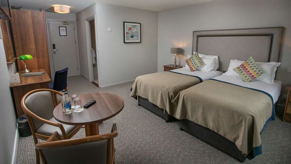 Longcourt House Hotel Room