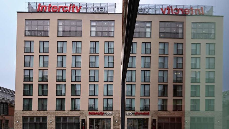 IntercityHotel Wiesbaden Exterior