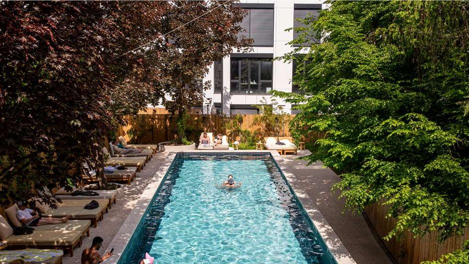MOB House Paris Saint-Ouen Pool