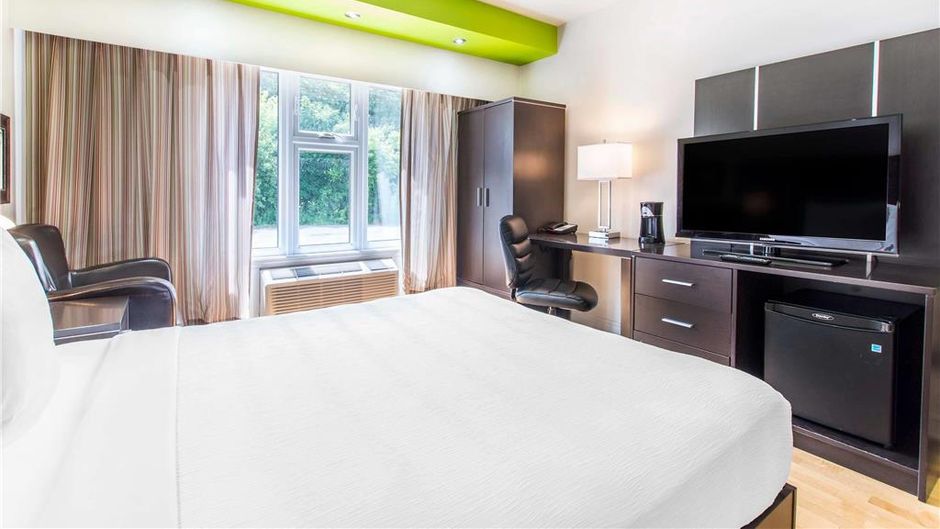 Travelodge by Wyndham Trois Rivieres Room