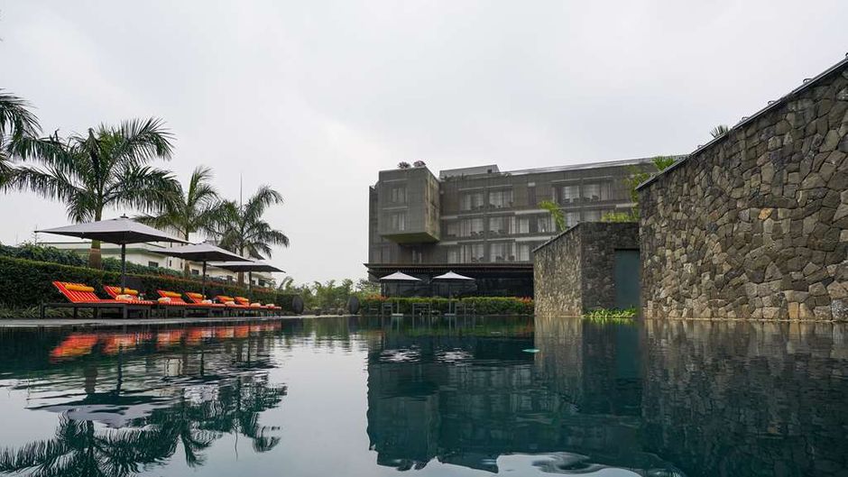 Radisson Resort & Spa Lonavala Pool