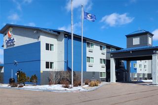Comfort Inn and Suites Shakopee Downtown Area