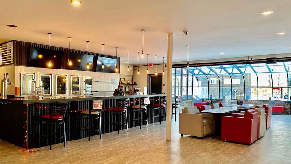 Ramada by Wyndham Whitecourt Restaurant