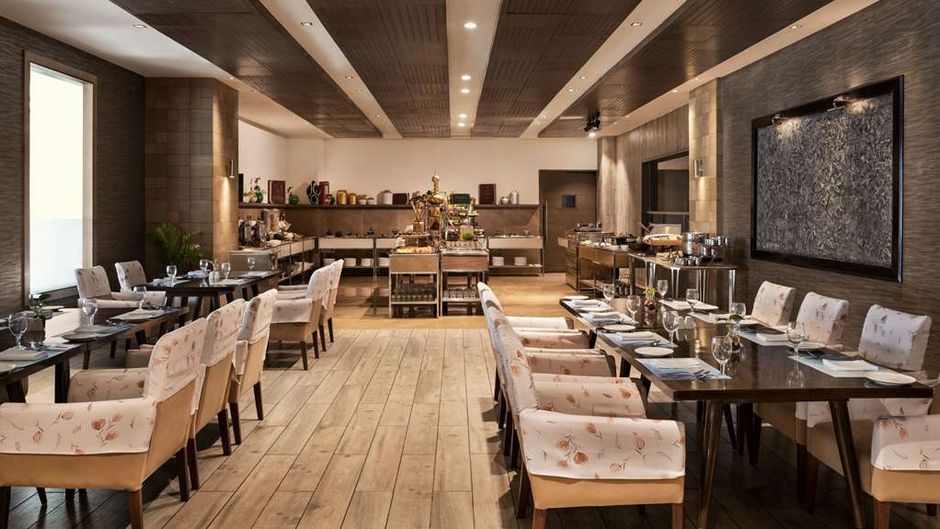 Wyndham Ahmedabad Shela Restaurant