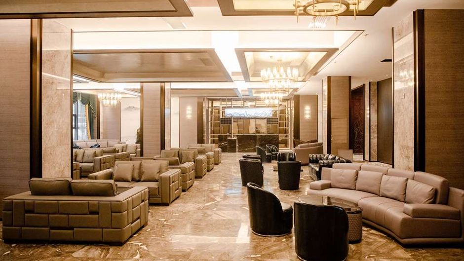 Ramada Plaza by Wyndham Hezhou North Lobby