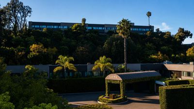 Luxe Sunset Boulevard Hotel