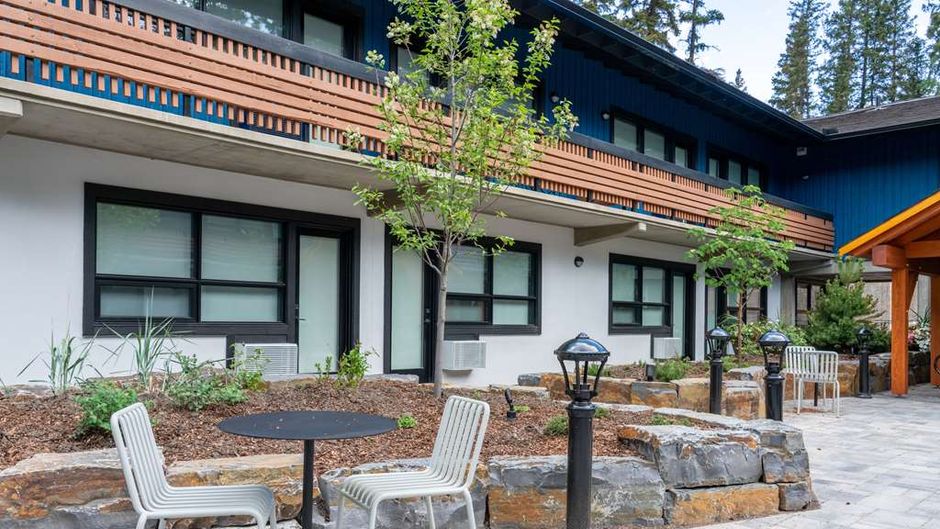 The Dorothy Motel Exterior