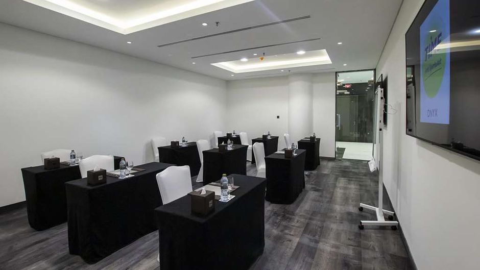 Time Onyx Hotel Apartment Meeting