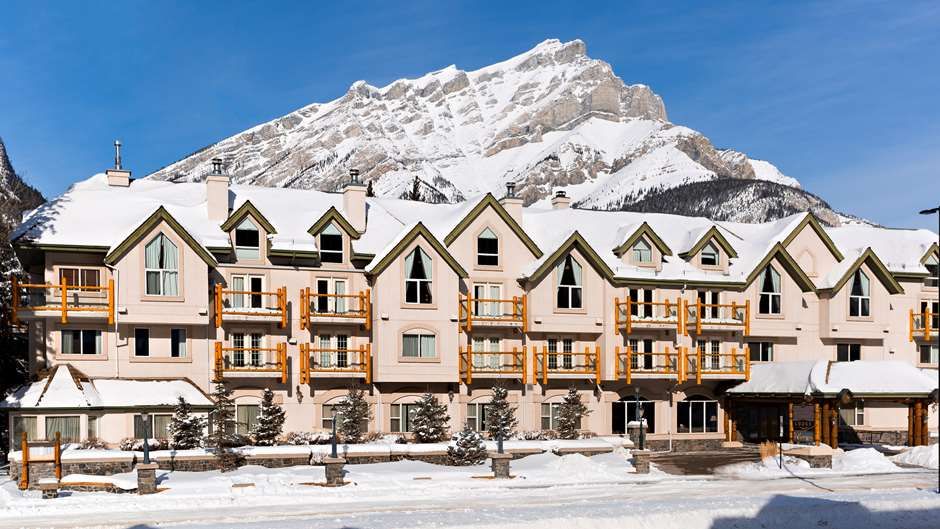 Rundlestone Lodge Exterior