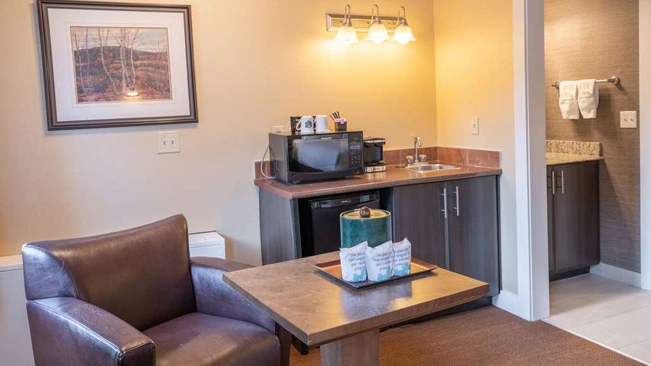 Irwin's Mountain Inn Room