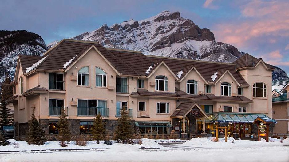 Irwin's Mountain Inn Exterior