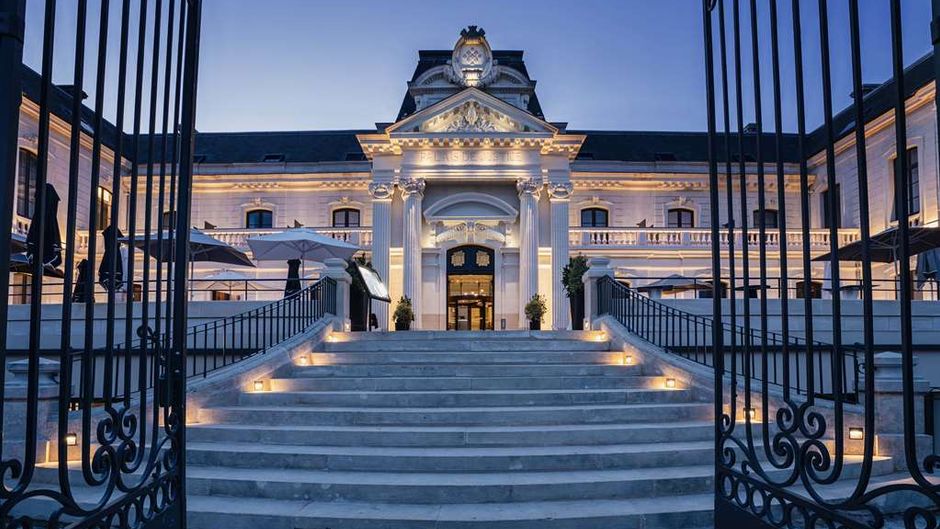 Best Western Plus Hotel de la CiteRoyale Exterior