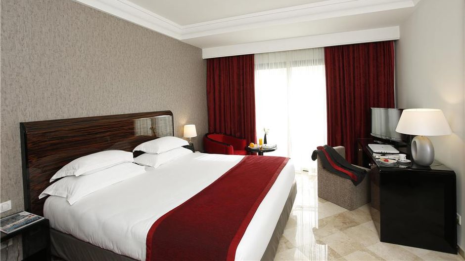 Concorde Paris Room