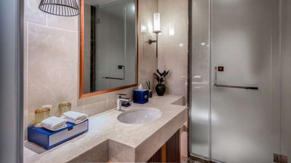 Howard Johnson The Bund Hotel Gasa Suite