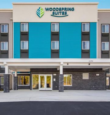 WoodSpring Suites Campfield Commons
