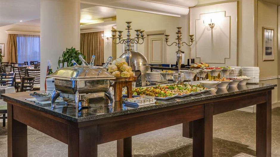 Southern Sun The Marine Hotel Restaurant