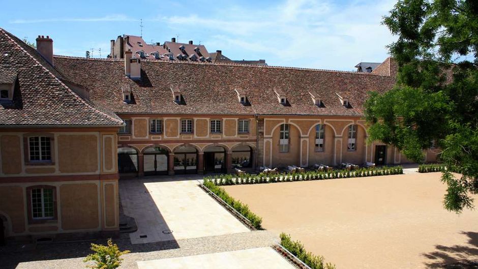 Hotel Les Haras Exterior