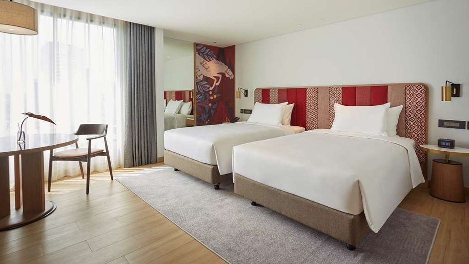 The Montien Bangkok Hotel Room