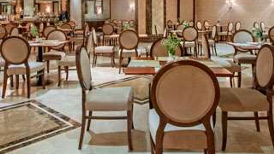 Elite World Van Hotel Restaurant