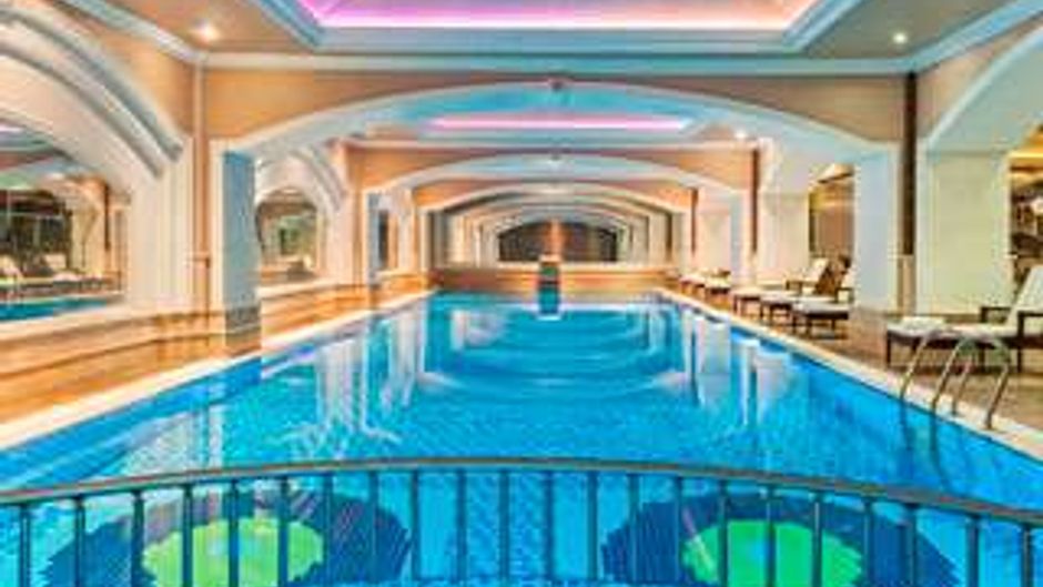 Elite World Van Hotel Pool