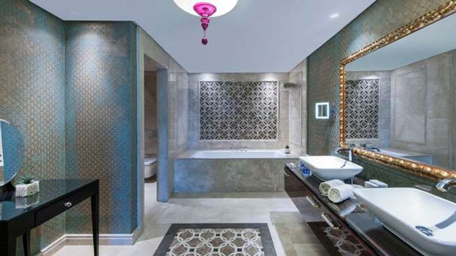 Elite World Business Hotel Suite