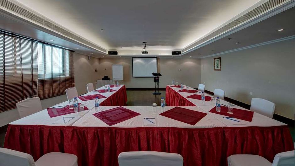 Howard Johnson Plaza by Wyndham Deira Meeting