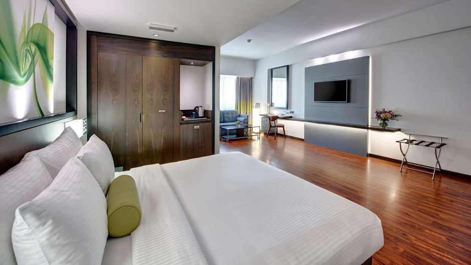 Howard Johnson Plaza by Wyndham Deira Suite