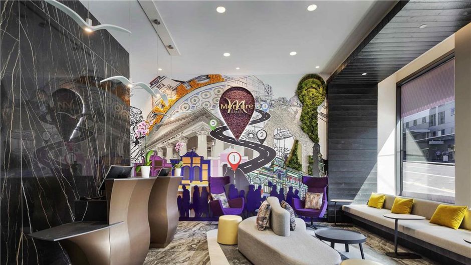 Mercure Auckland Queen Street Exterior