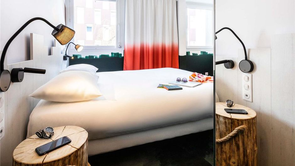 Ibis Styles Thonon Les Bains Hotel Room