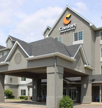 Comfort Inn & Suites St Paul Northeast