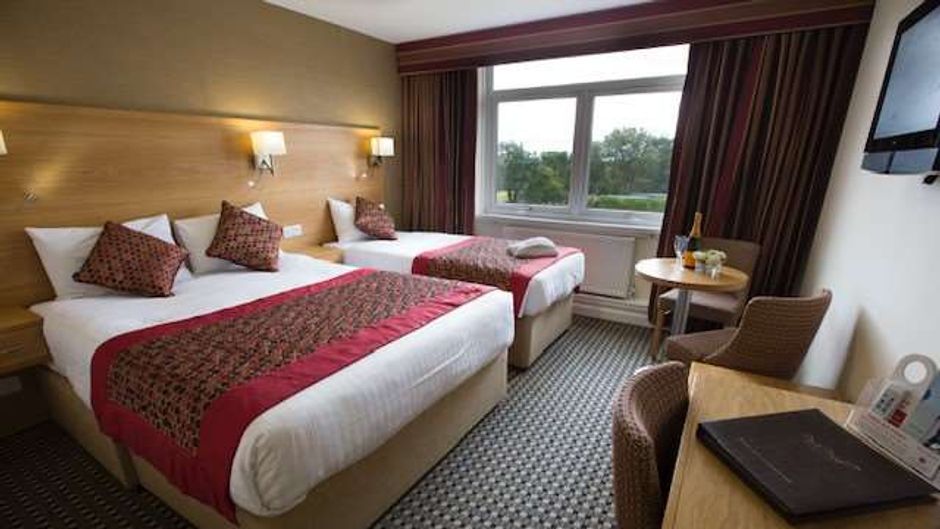 Park Hall Wolverhampton Room