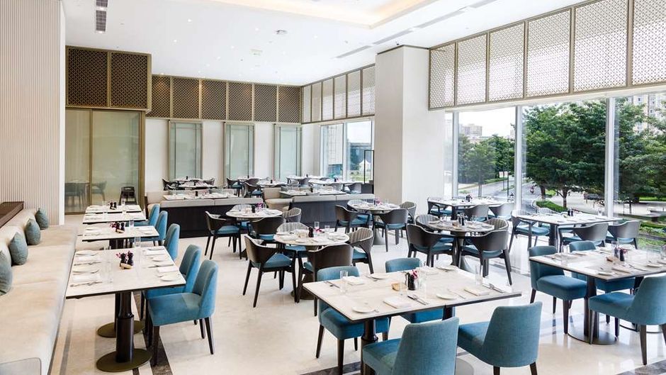 The Leela Bhartiyar City Bengaluru Restaurant