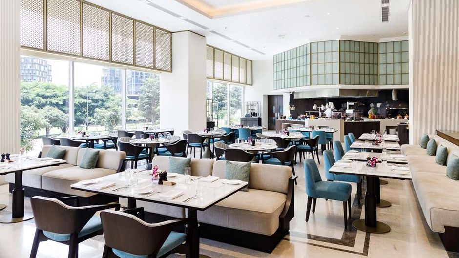 The Leela Bhartiyar City Bengaluru Restaurant