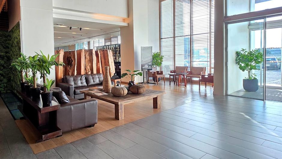 Wyndham Concepcion Pettra Lobby